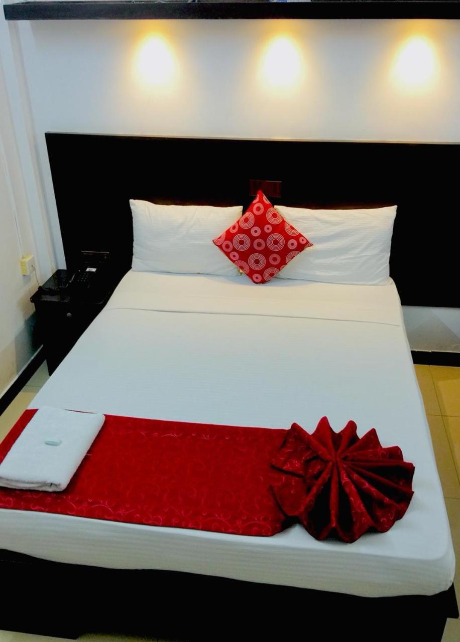 Hotel Nelly Vavuniya 外观 照片