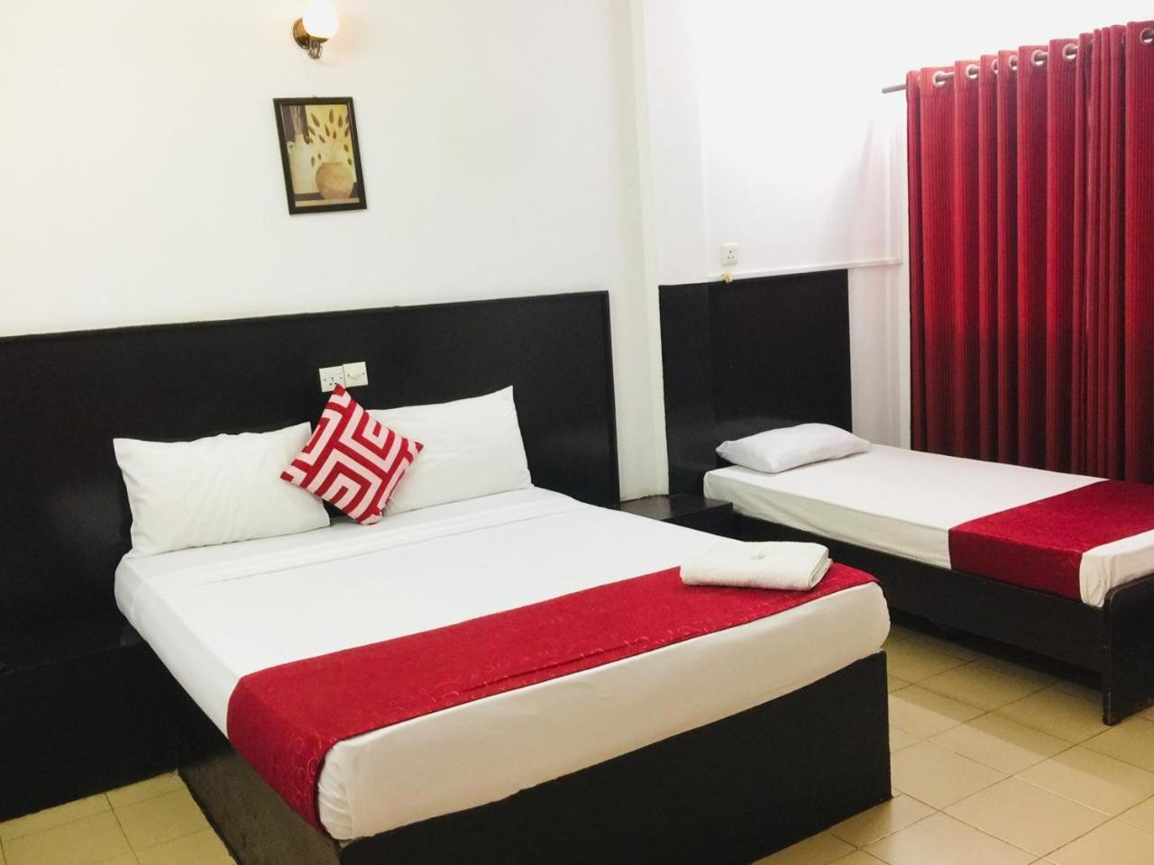 Hotel Nelly Vavuniya 外观 照片