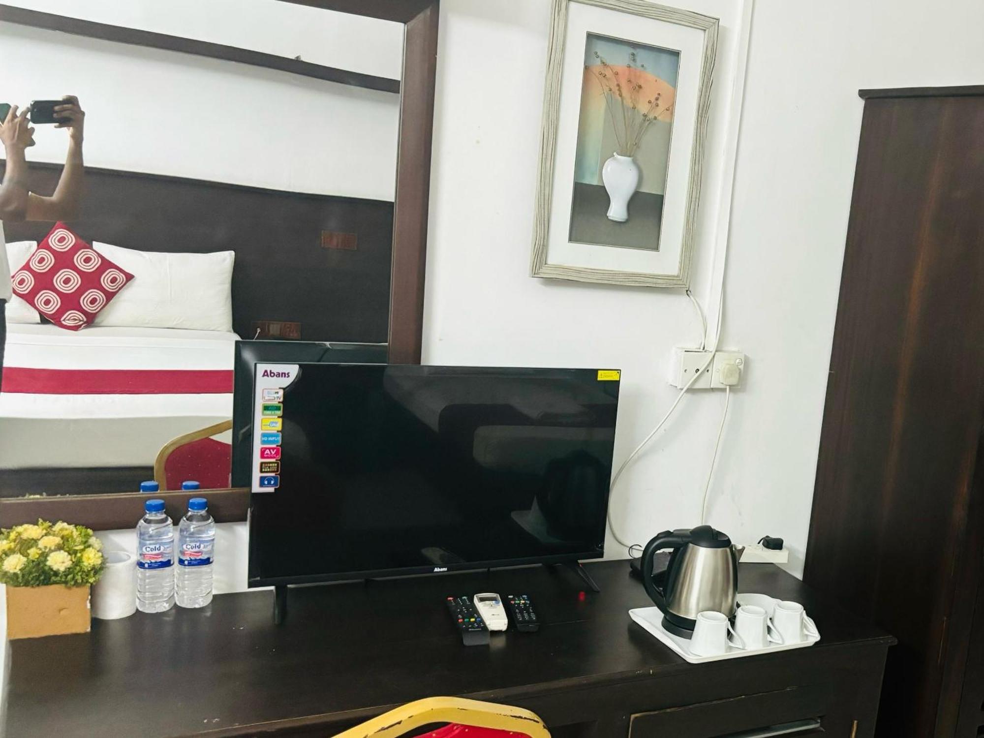 Hotel Nelly Vavuniya 客房 照片