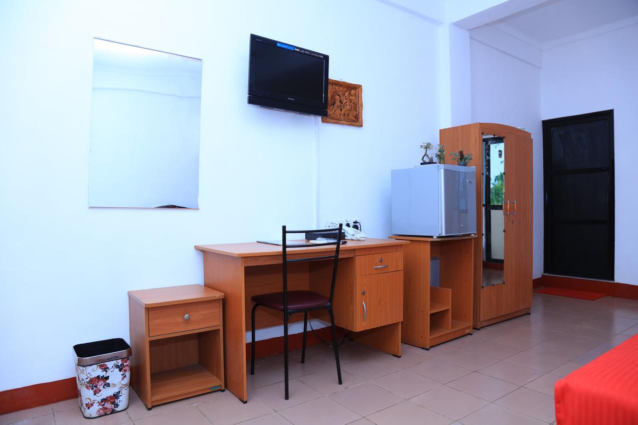 Hotel Nelly Vavuniya 外观 照片