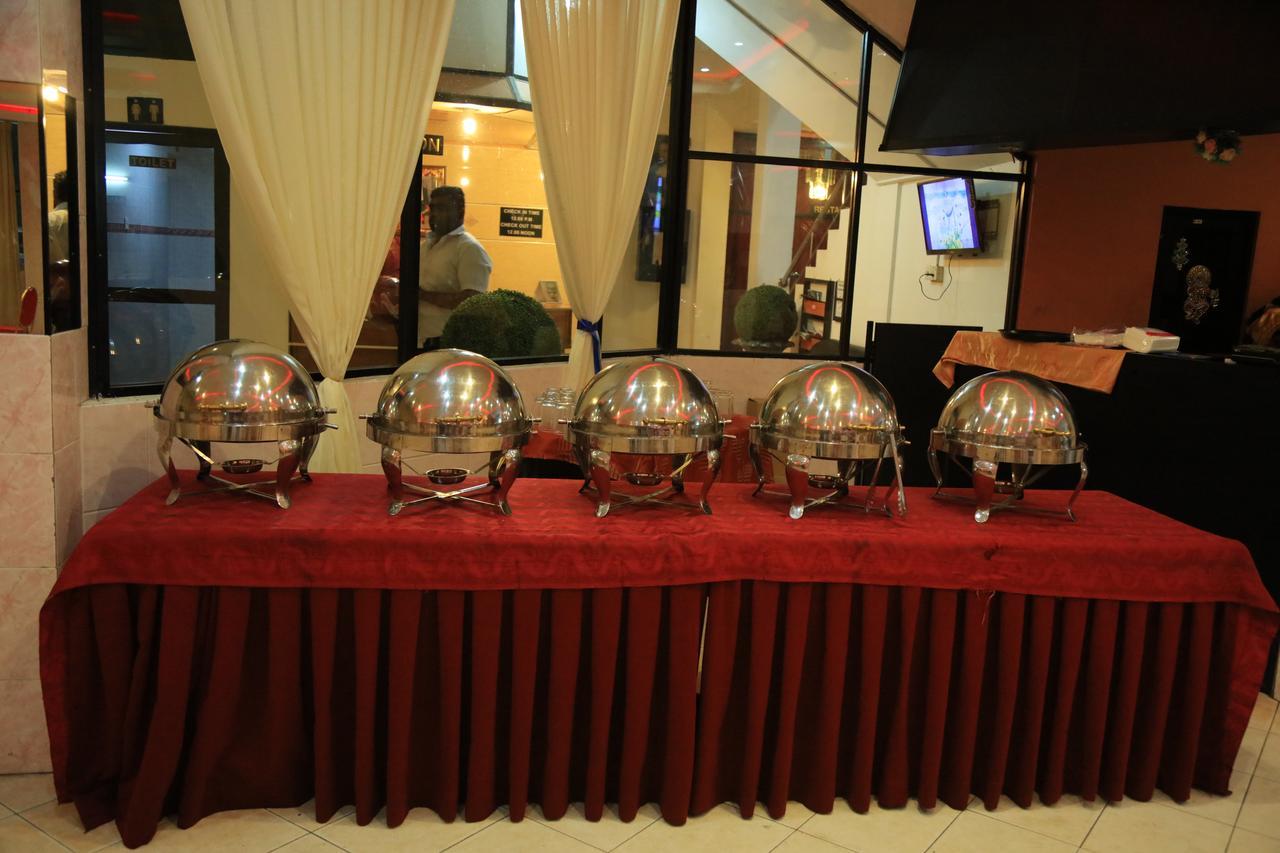 Hotel Nelly Vavuniya 外观 照片