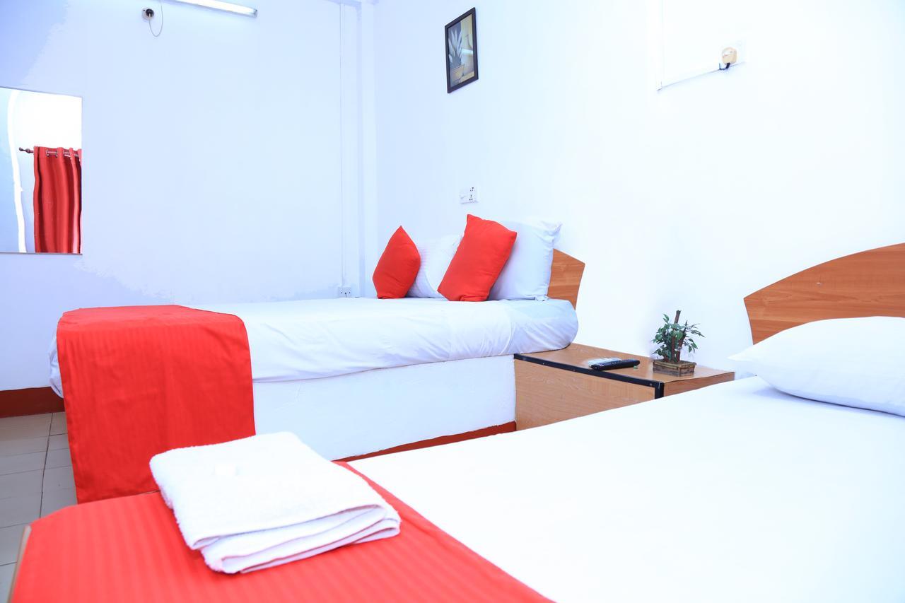 Hotel Nelly Vavuniya 外观 照片