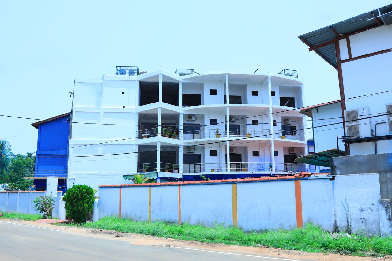 Hotel Nelly Vavuniya 外观 照片