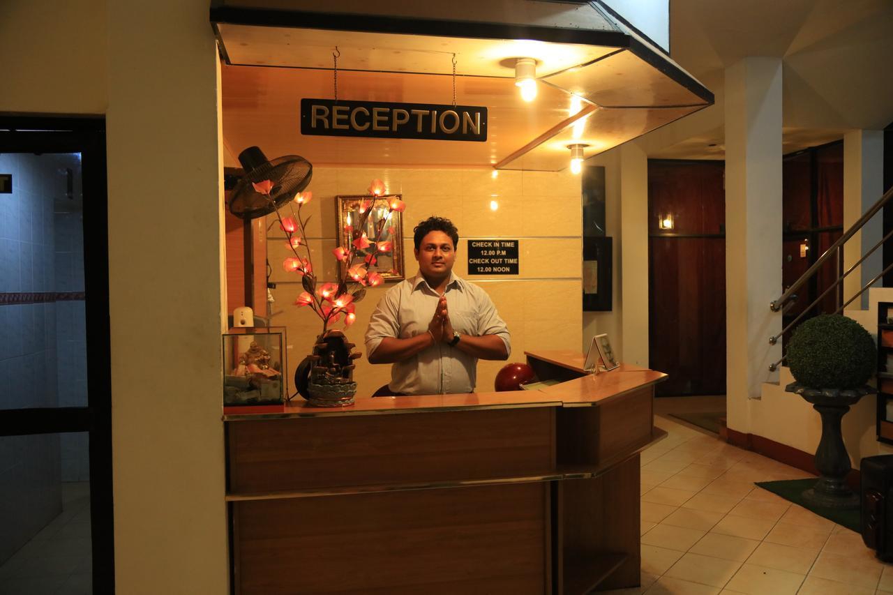 Hotel Nelly Vavuniya 外观 照片